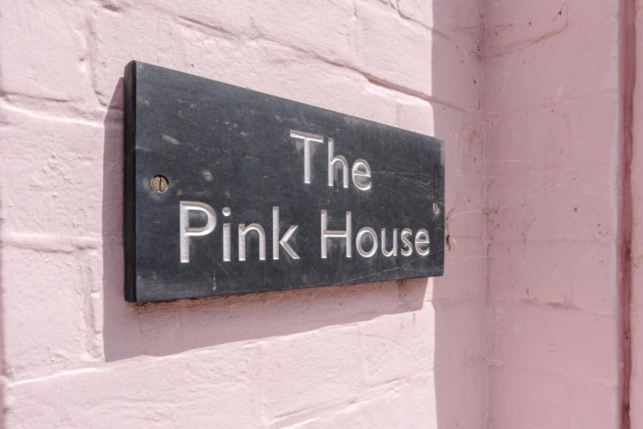 Вилла The Pink House In Саутвёлд Экстерьер фото